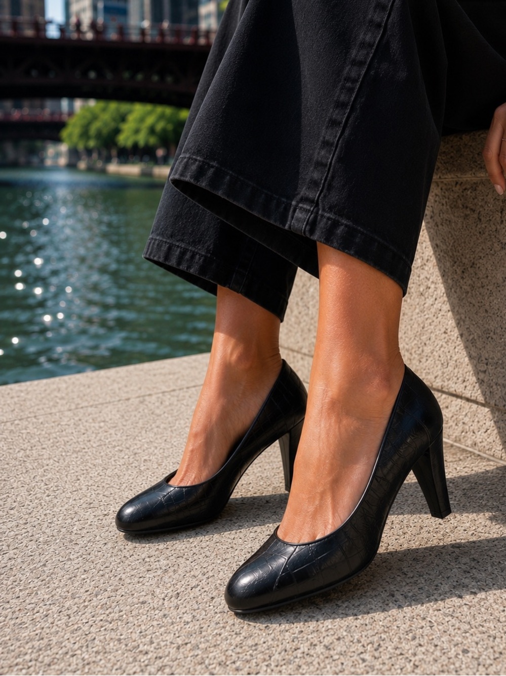 Bandolino Black Croc-Texture Mid Heel Pumps